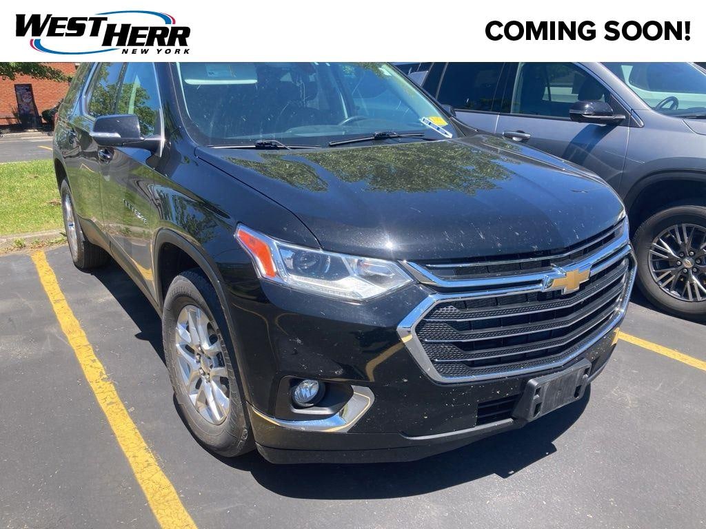 Used 2021 Chevrolet Traverse LT SUV