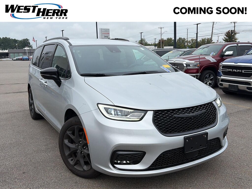 Used 2026 Chrysler Pacifica Select MiniVan