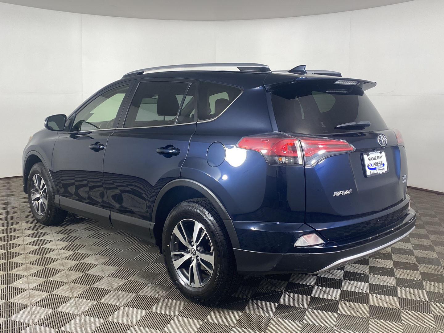Used 2018 Toyota RAV4 XLE SUV