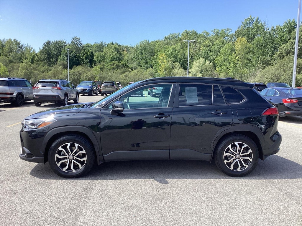 Used 2023 Toyota Corolla Cross Hybrid SE SUV