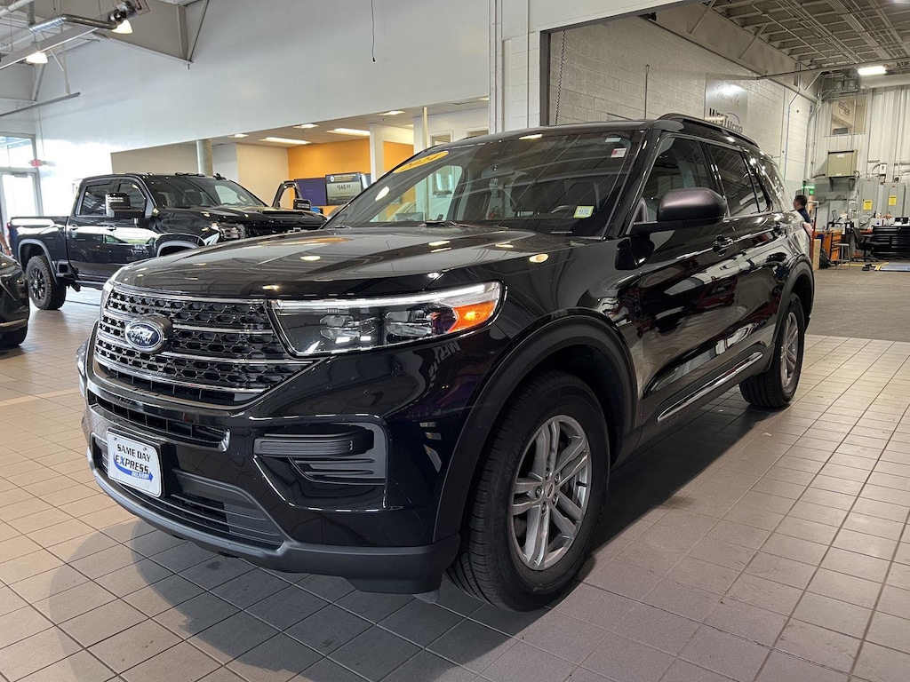 Used 2024 Ford Explorer XLT SUV