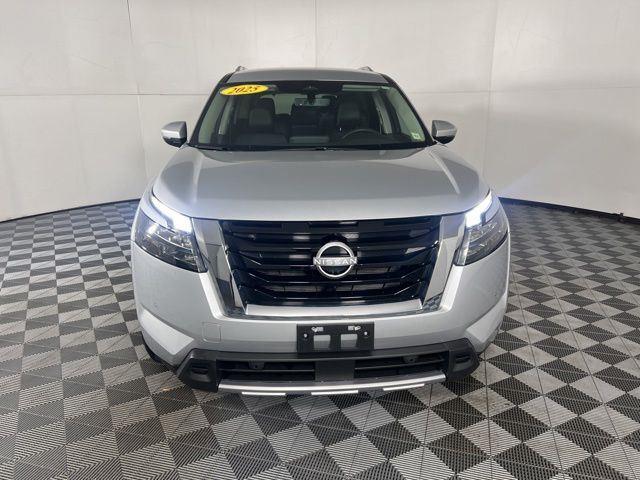 Certified 2025 Nissan Pathfinder SL SUV