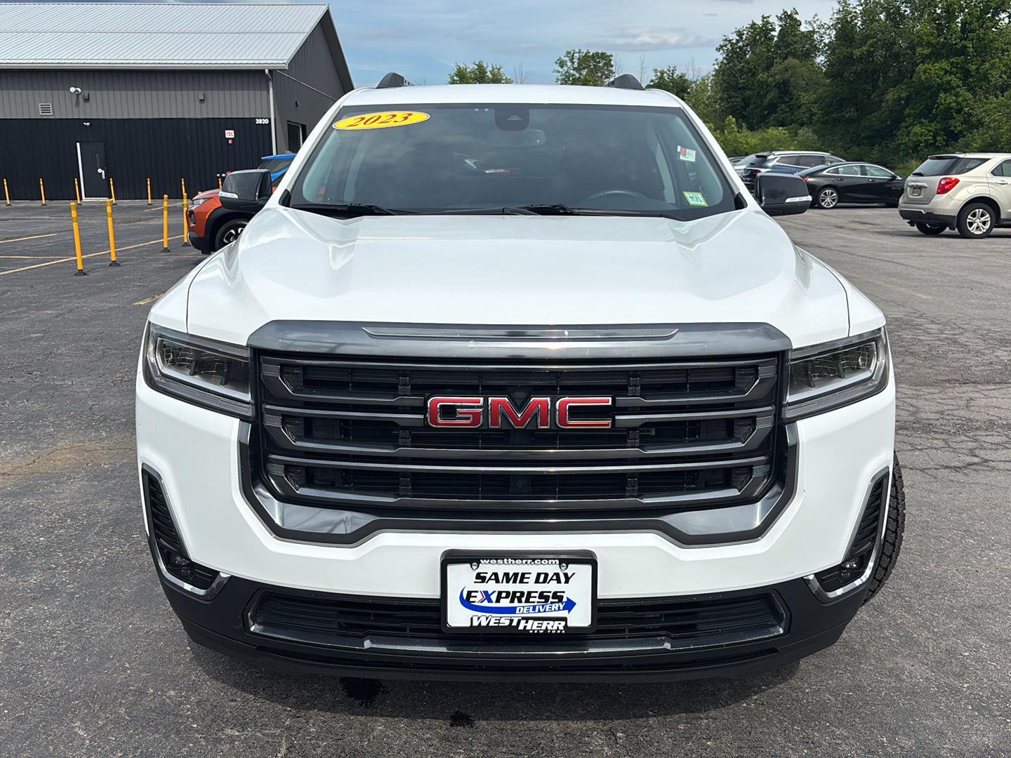 Used 2023 GMC Acadia AT4