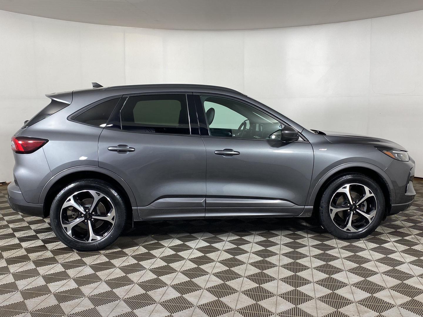 Used 2023 Ford Escape ST-Line Elite SUV