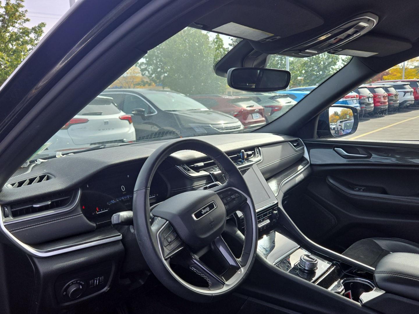 Used 2023 Jeep Grand Cherokee L Altitude SUV