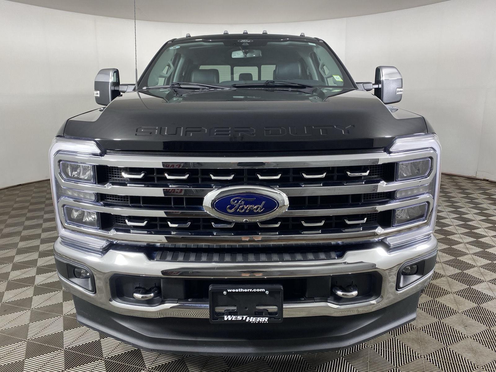 Used 2024 Ford Super Duty F-350 SRW Lariat Truck