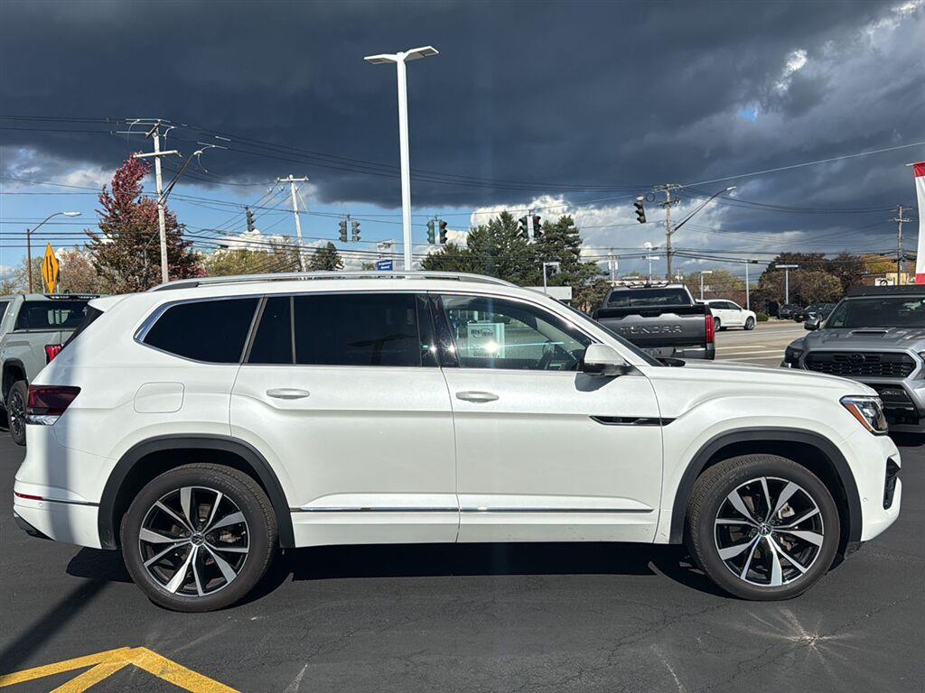 Used 2025 Volkswagen Atlas 2.0T SEL Premium R-Line SUV