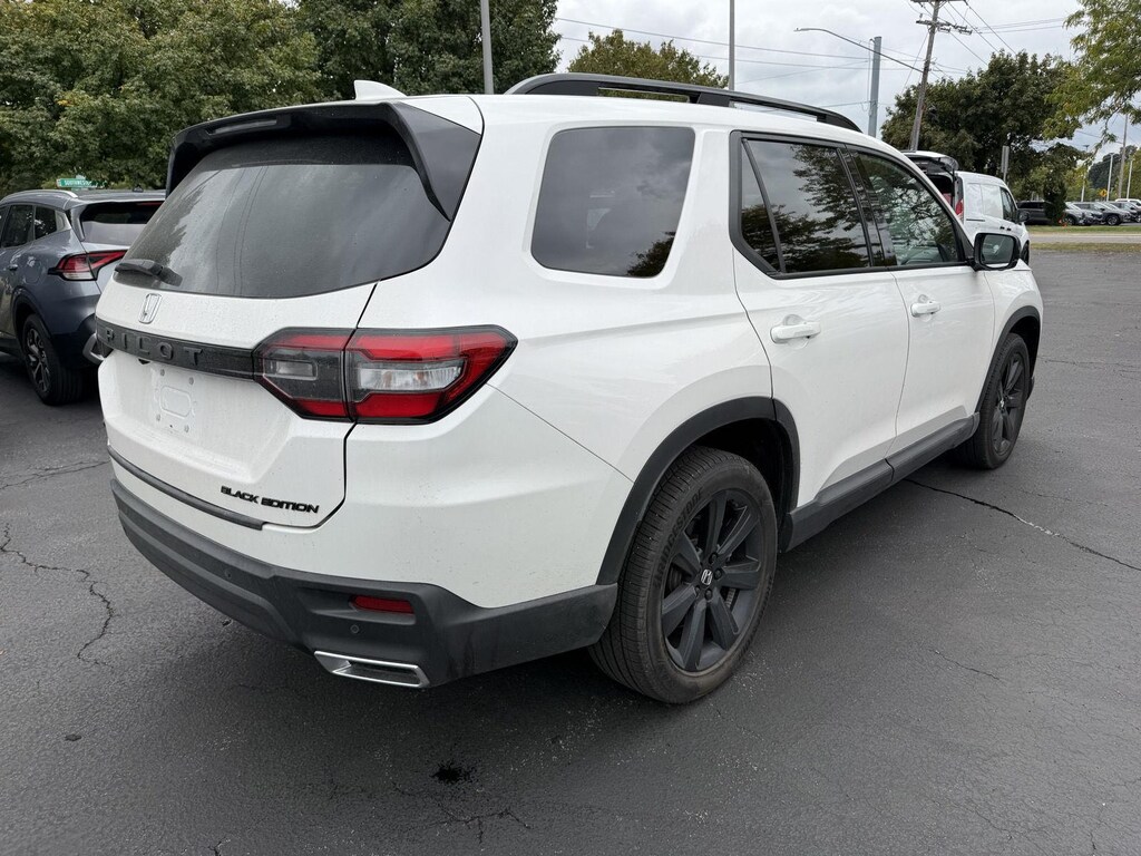 Used 2025 Honda Pilot Black Edition SUV