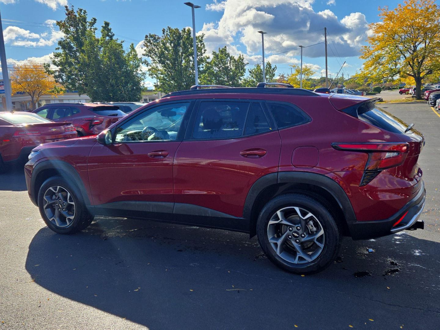 Used 2025 Chevrolet Trax LT SUV