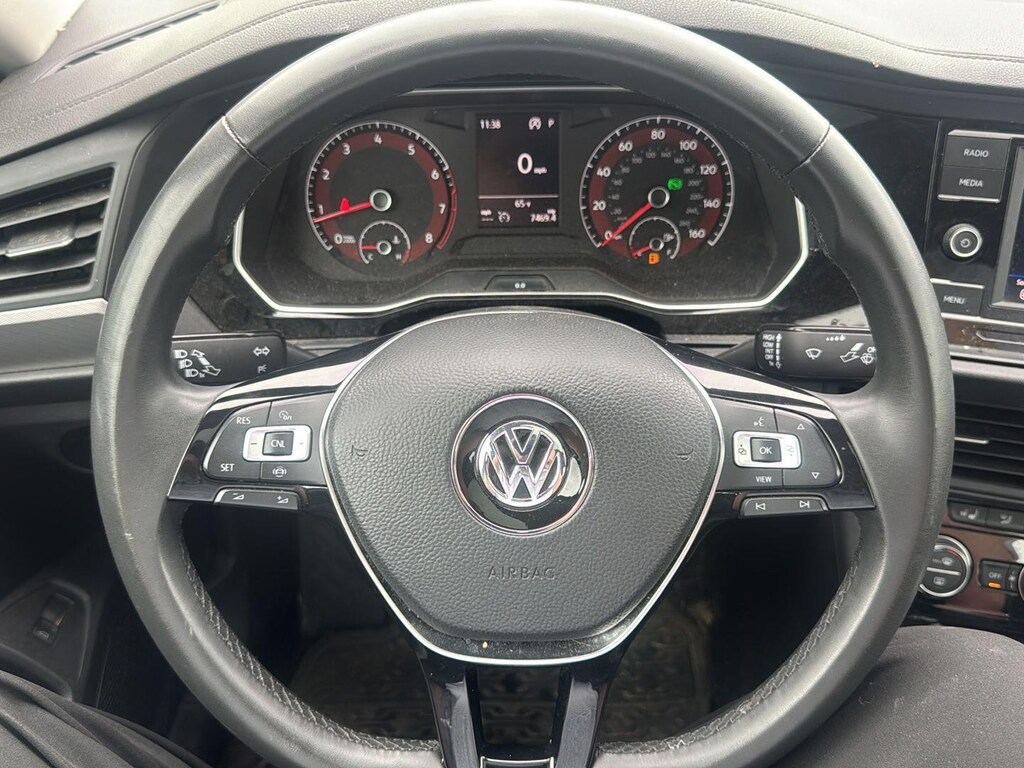 Used 2020 Volkswagen Jetta SE Sedan