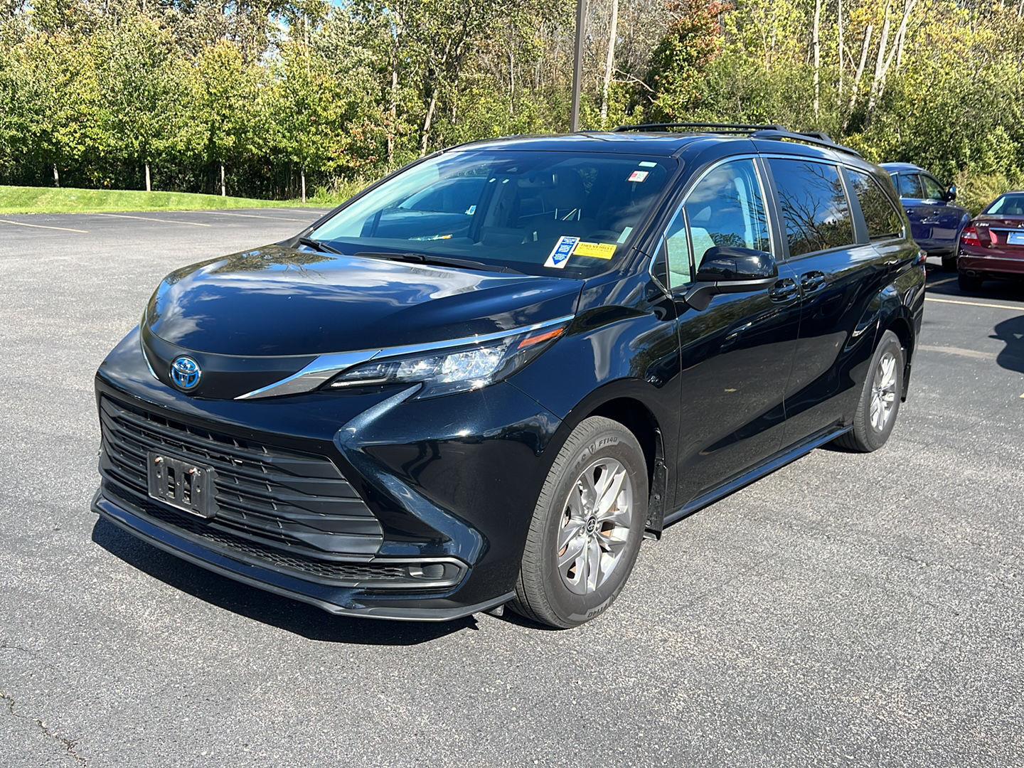 Certified 2024 Toyota Sienna LE 8-Passenger Van