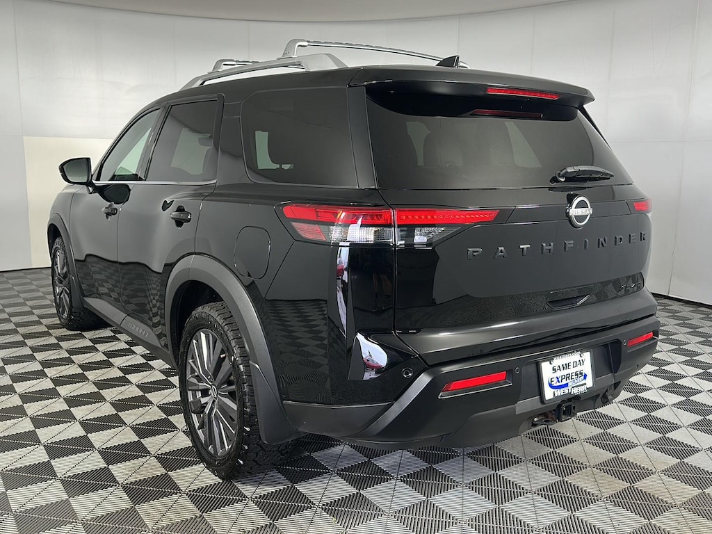 Certified 2023 Nissan Pathfinder SL SUV