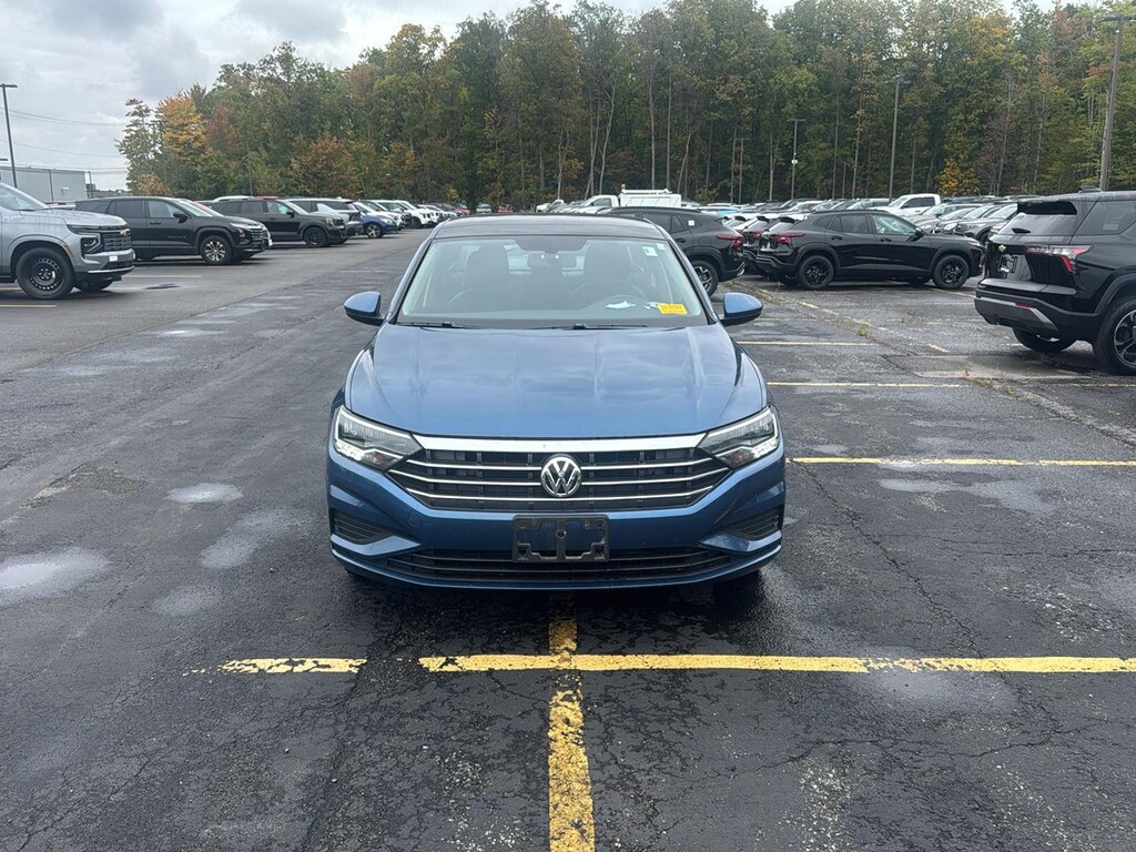Used 2020 Volkswagen Jetta SE Sedan