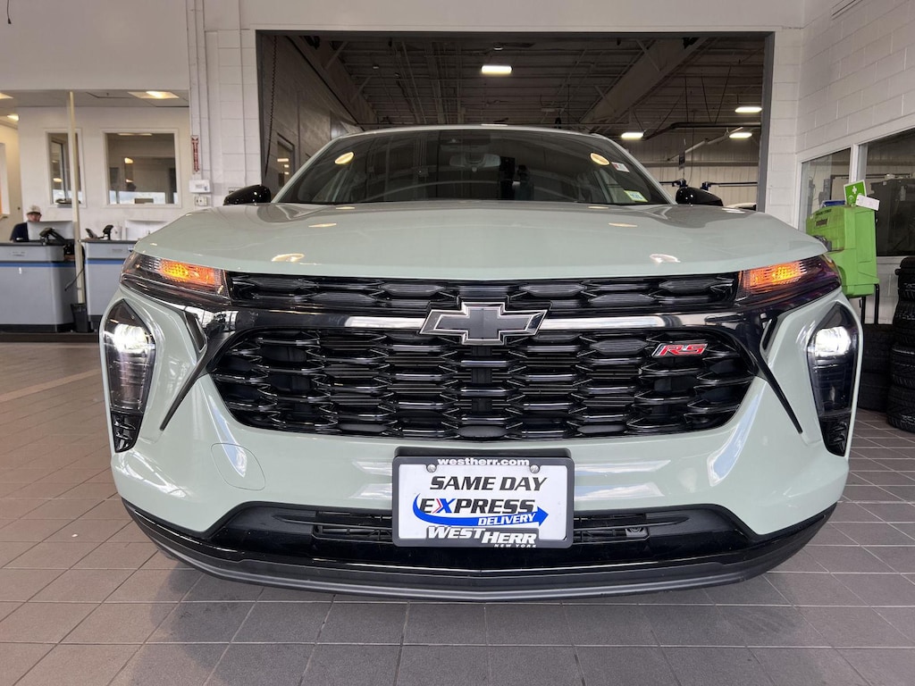 Used 2024 Chevrolet Trax 1RS SUV