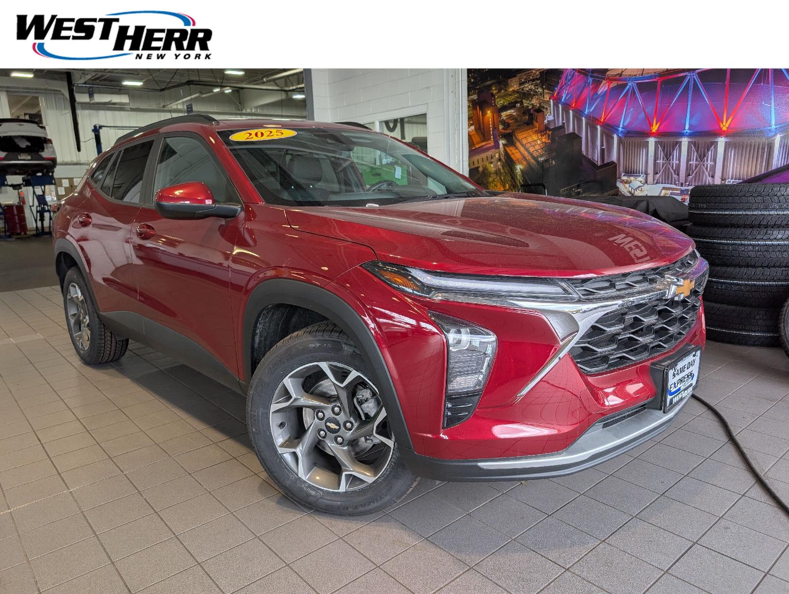 Used 2025 Chevrolet Trax LT SUV