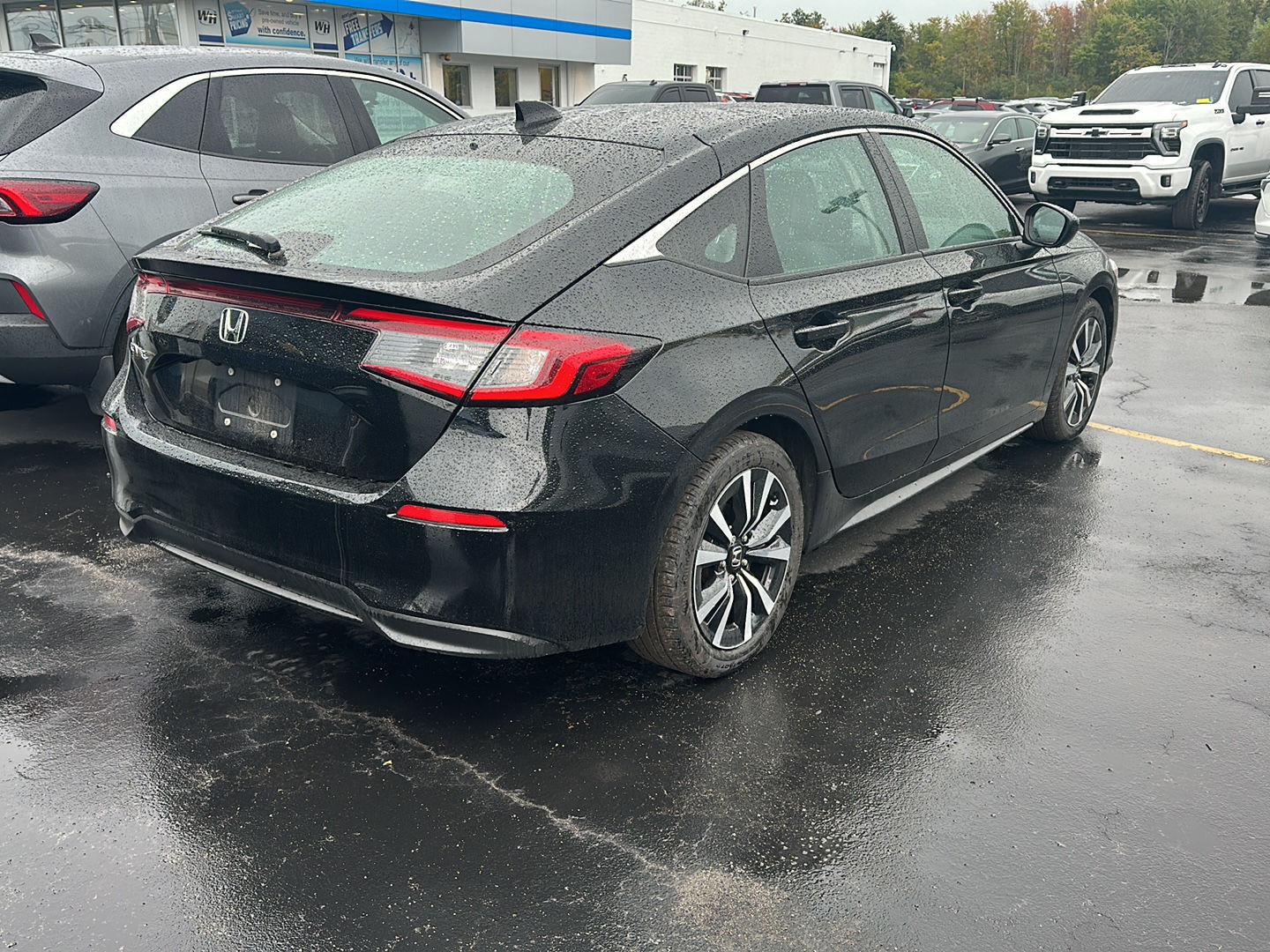 Used 2024 Honda Civic EX-L HB