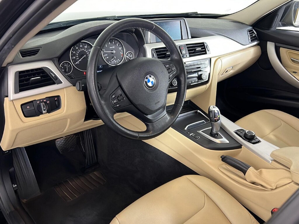 Used 2018 BMW 3 Series 320i xDrive Sedan