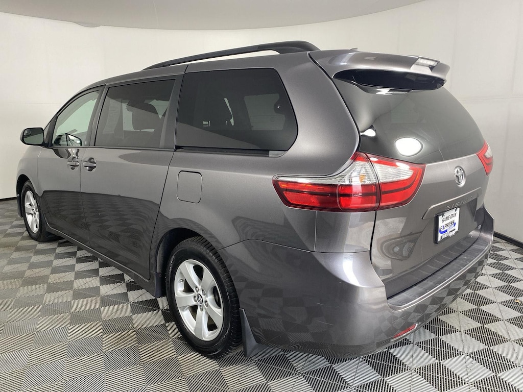 Used 2018 Toyota Sienna LE Van