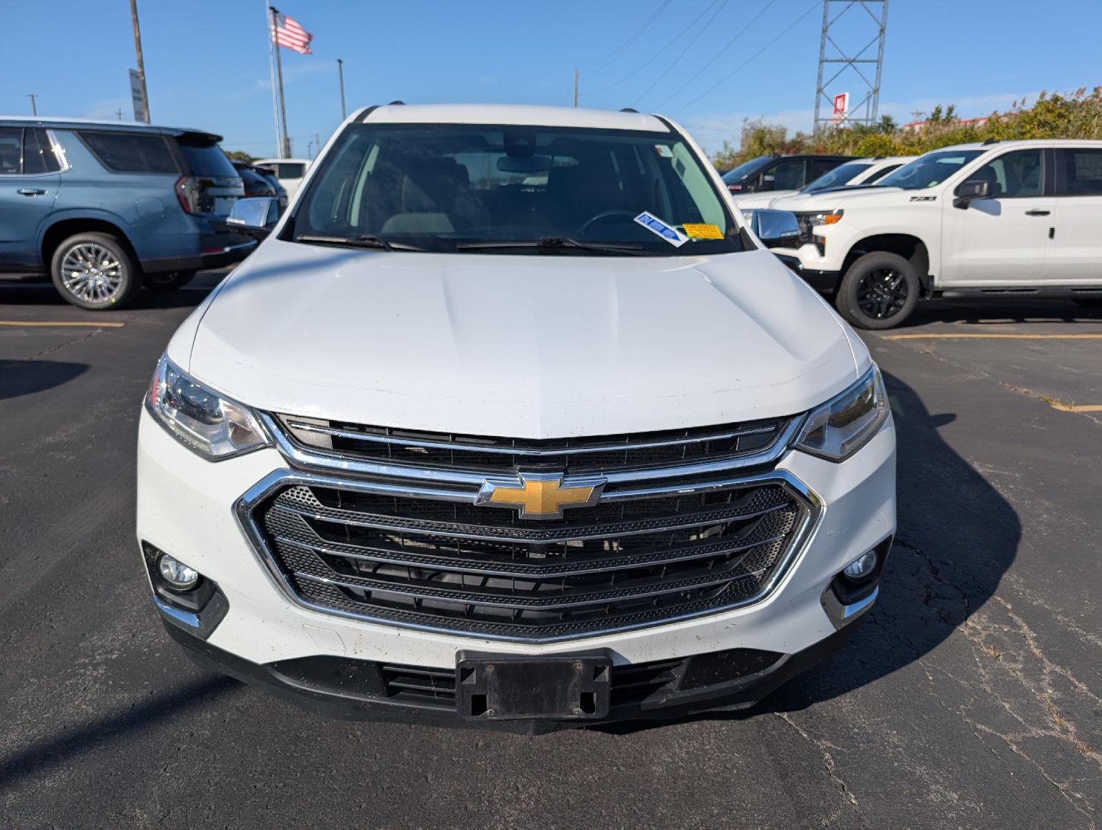 Used 2020 Chevrolet Traverse LT Cloth SUV