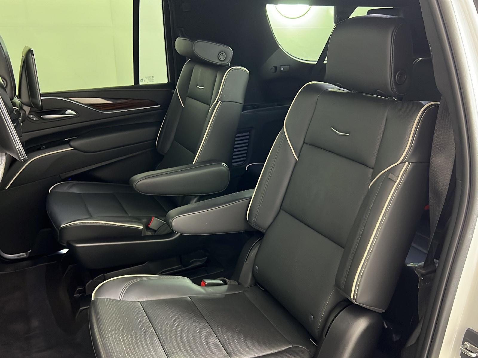 Used 2023 Cadillac Escalade ESV 4WD Premium Luxury SUV