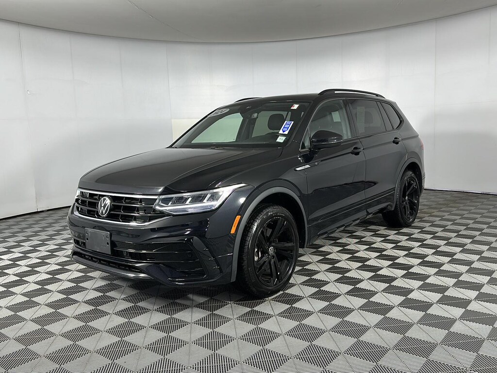 Used 2024 Volkswagen Tiguan SE R-Line Black SUV