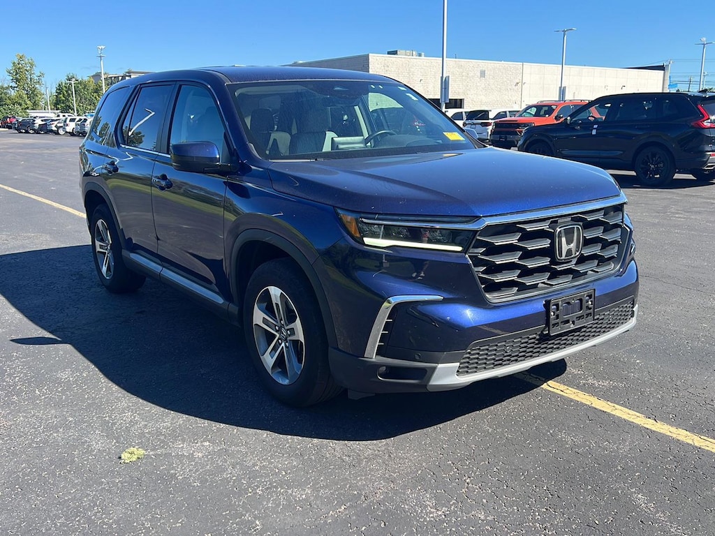 Certified 2025 Honda Pilot UV