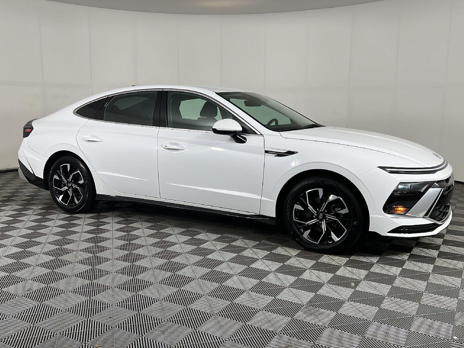 Used 2025 Hyundai Sonata 4DSD