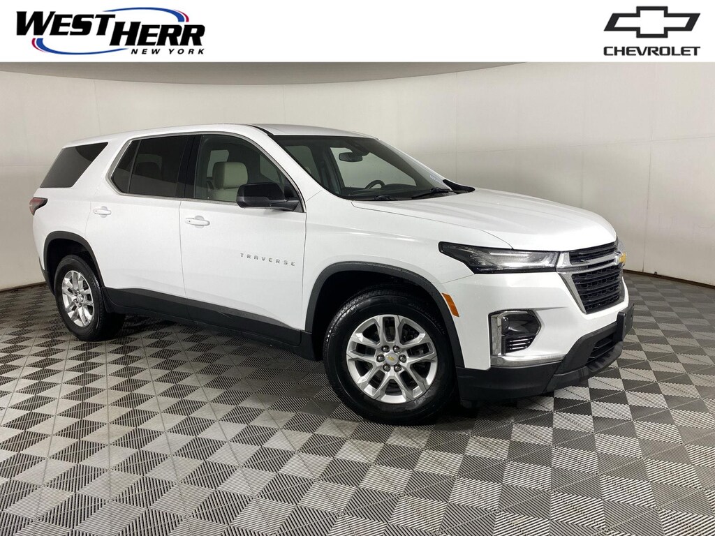 Used 2023 Chevrolet Traverse UV