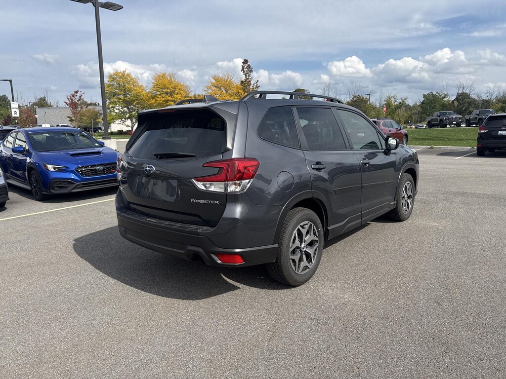 Used 2023 Subaru Forester Premium SUV