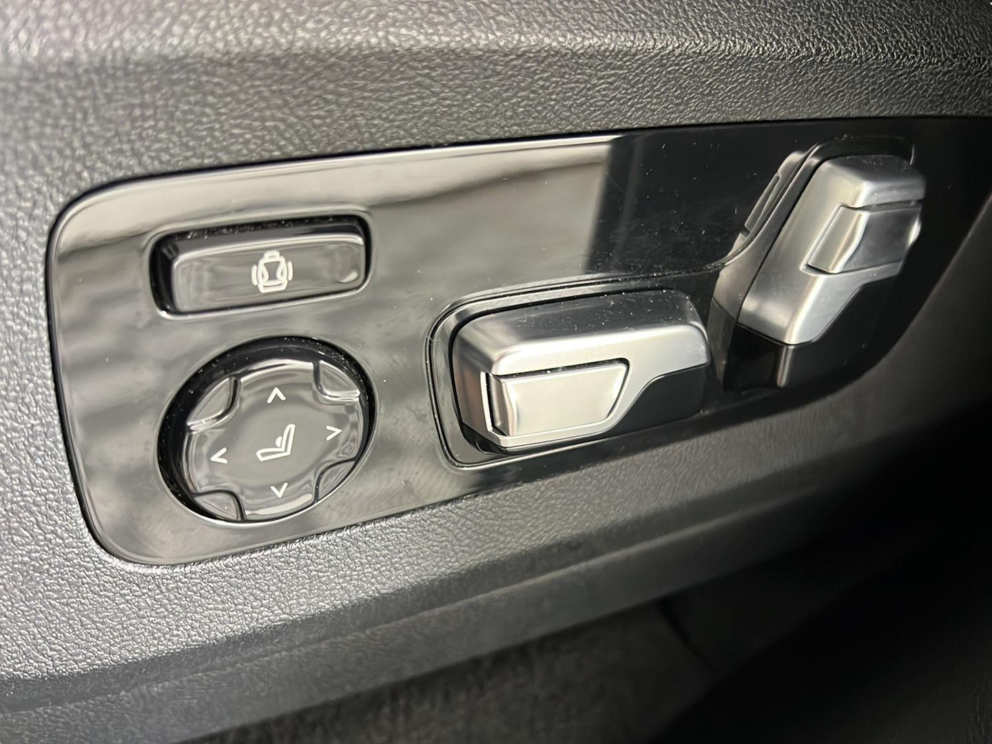 Used 2024 BMW X7 xDrive40i Sports Activity Vehicle