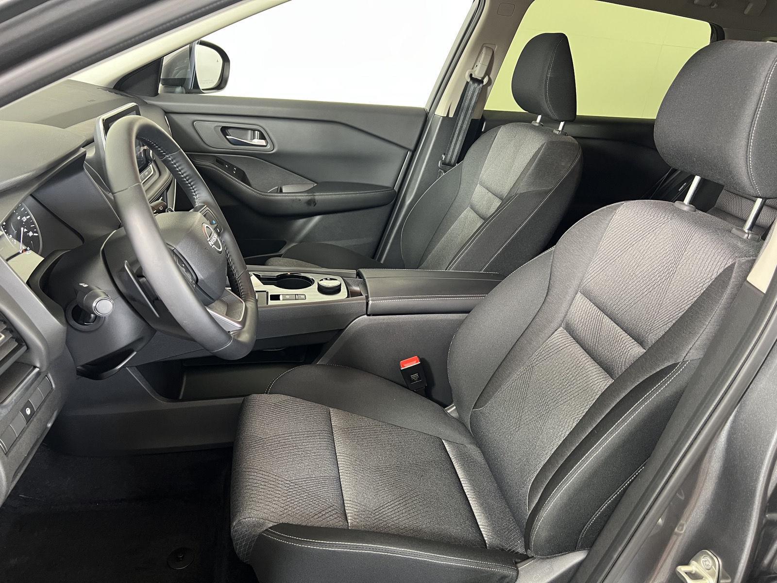 Used 2025 Nissan Rogue SV SUV