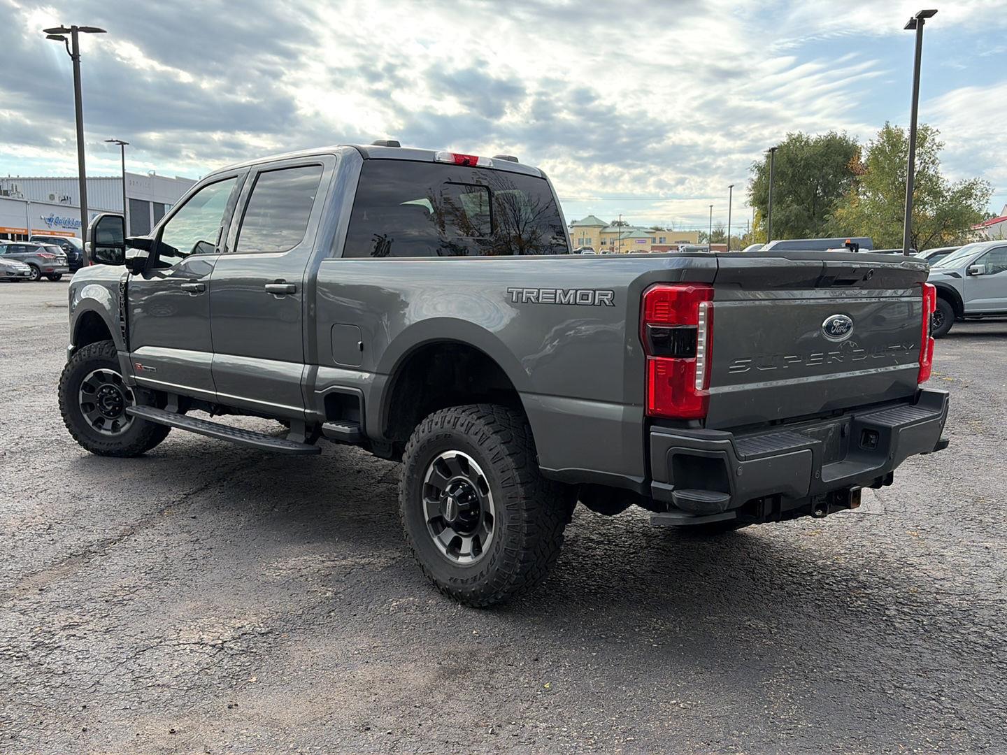 Used 2024 Ford Super Duty F-350 Lariat Truck