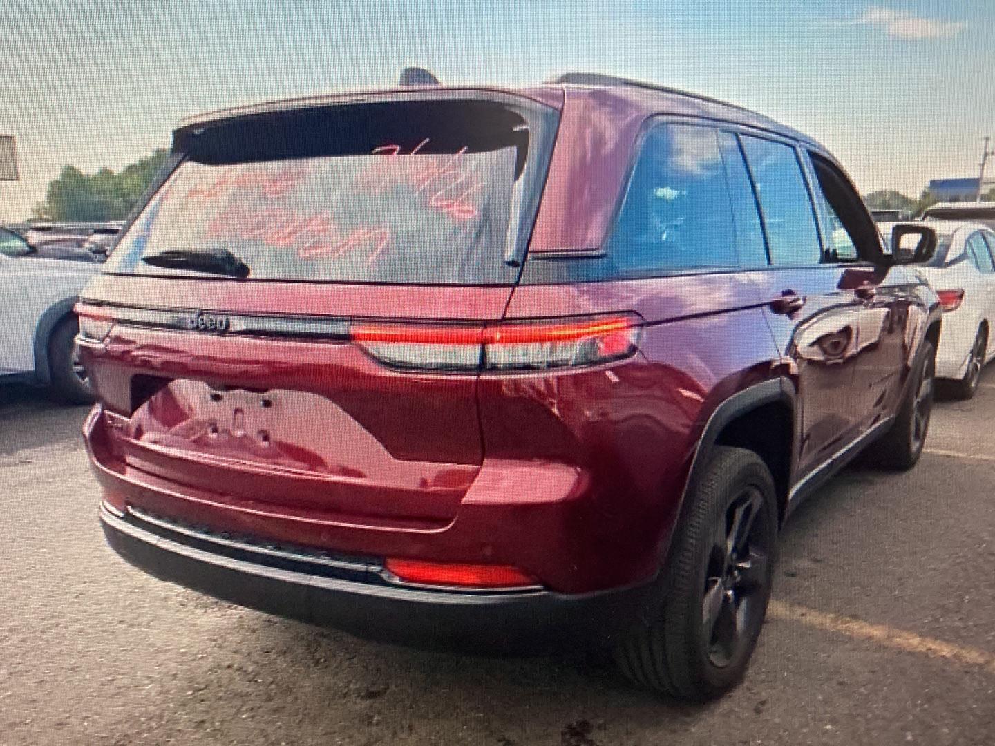 Used 2024 Jeep Grand Cherokee Altitude X SUV