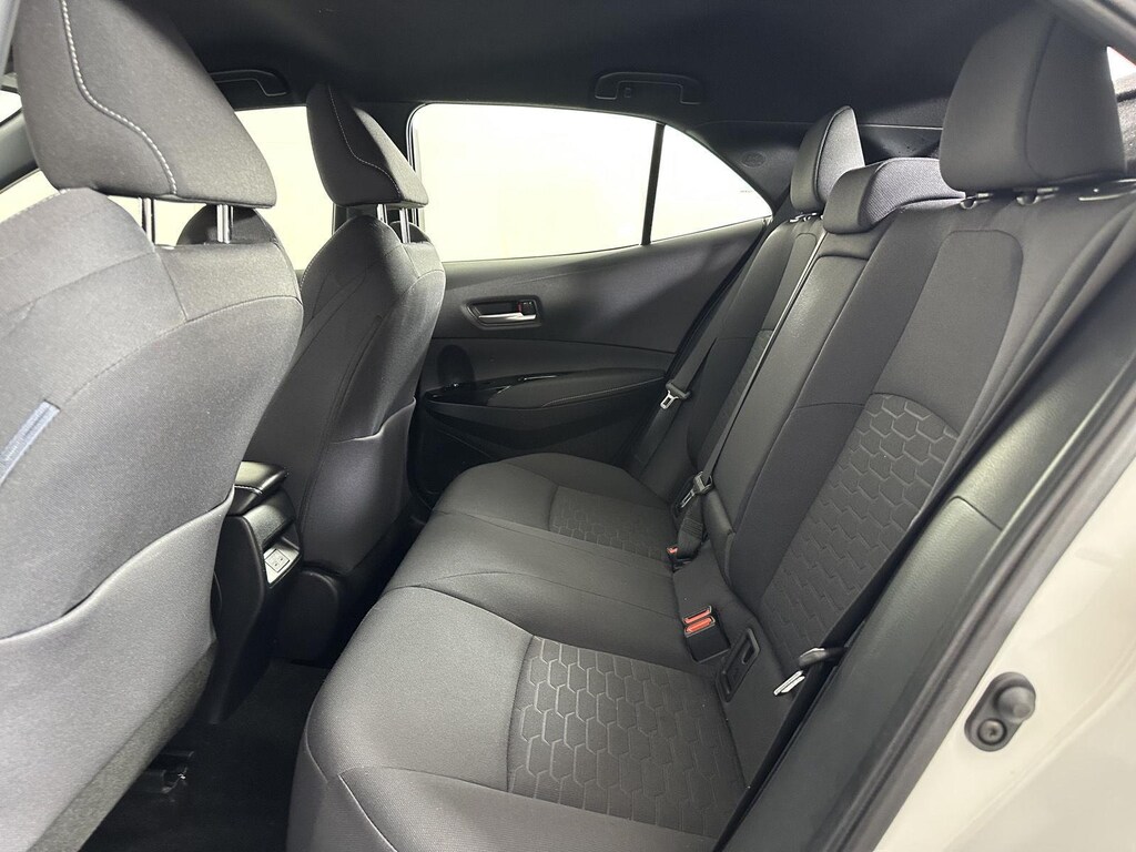 Used 2024 Toyota Corolla Hatchback SE Hatchback