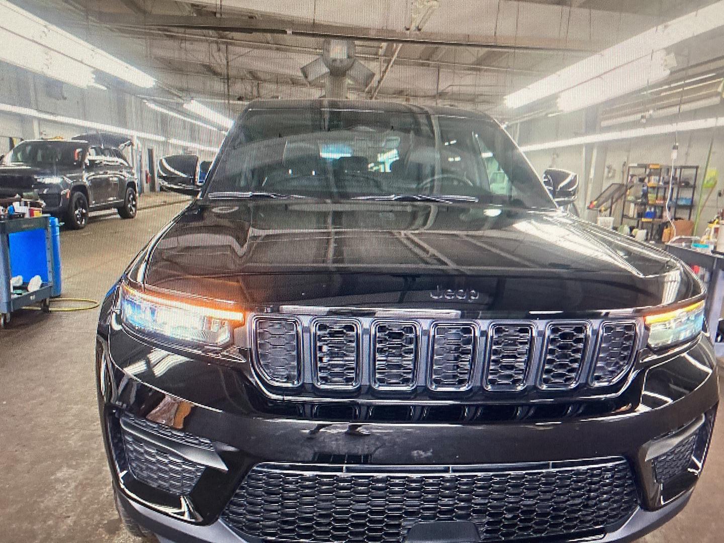 Certified 2025 Jeep Grand Cherokee Altitude X SUV