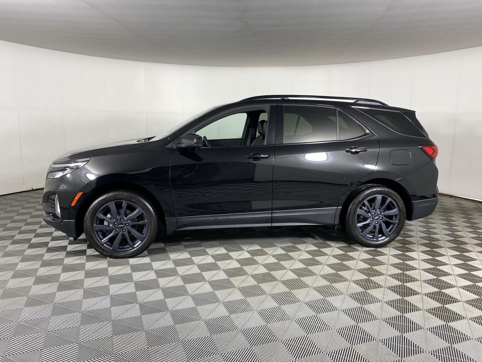 Used 2024 Chevrolet Equinox UV