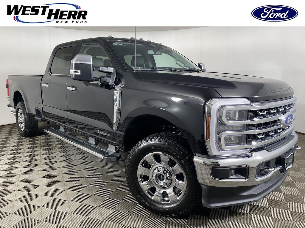 Used 2024 Ford Super Duty F-350 SRW Lariat Truck