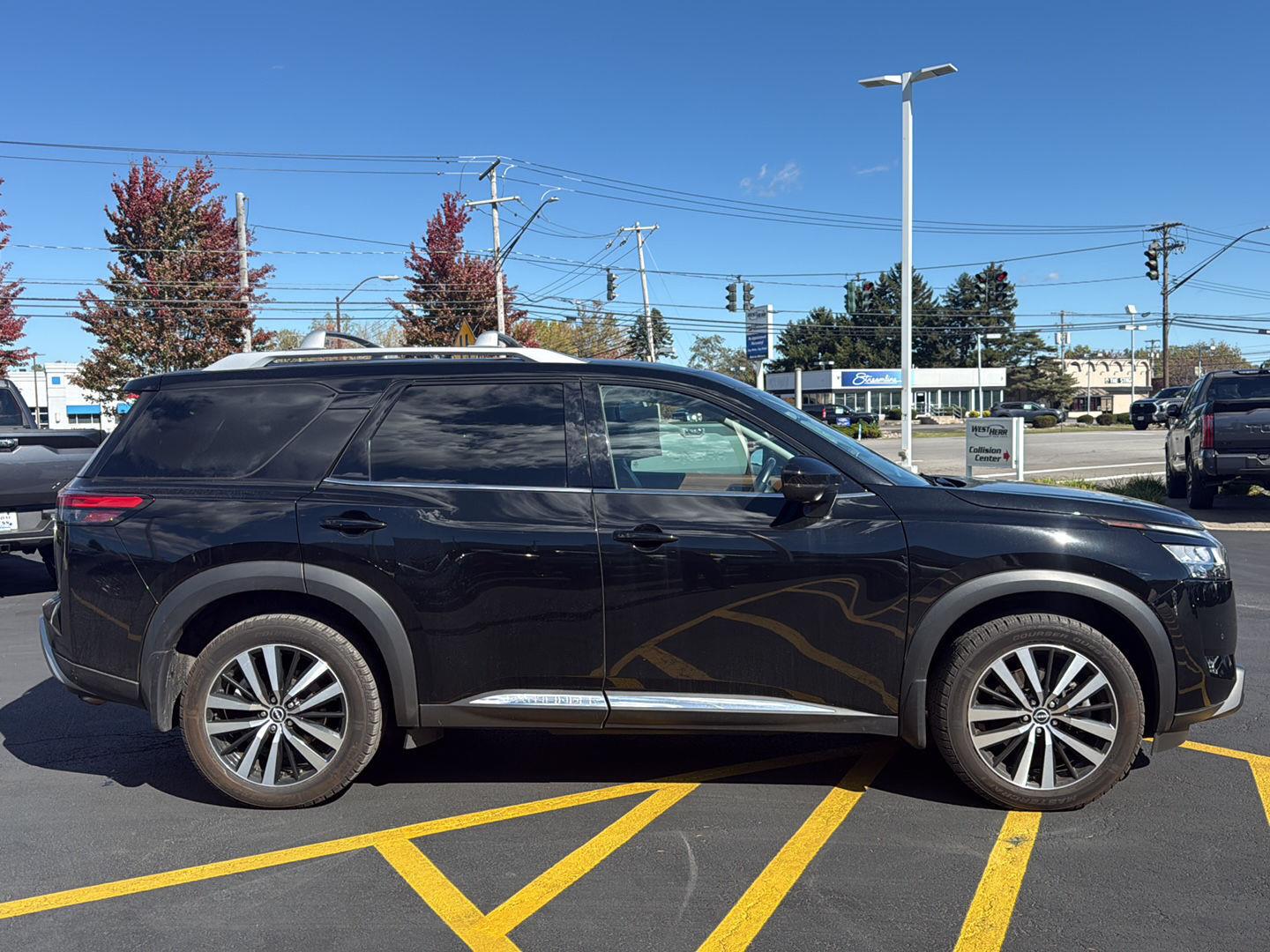 Used 2024 Nissan Pathfinder Platinum SUV