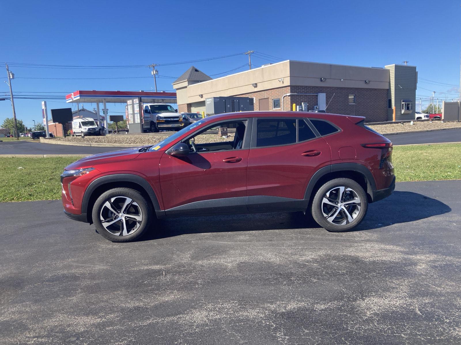 Used 2024 Chevrolet Trax 1RS SUV