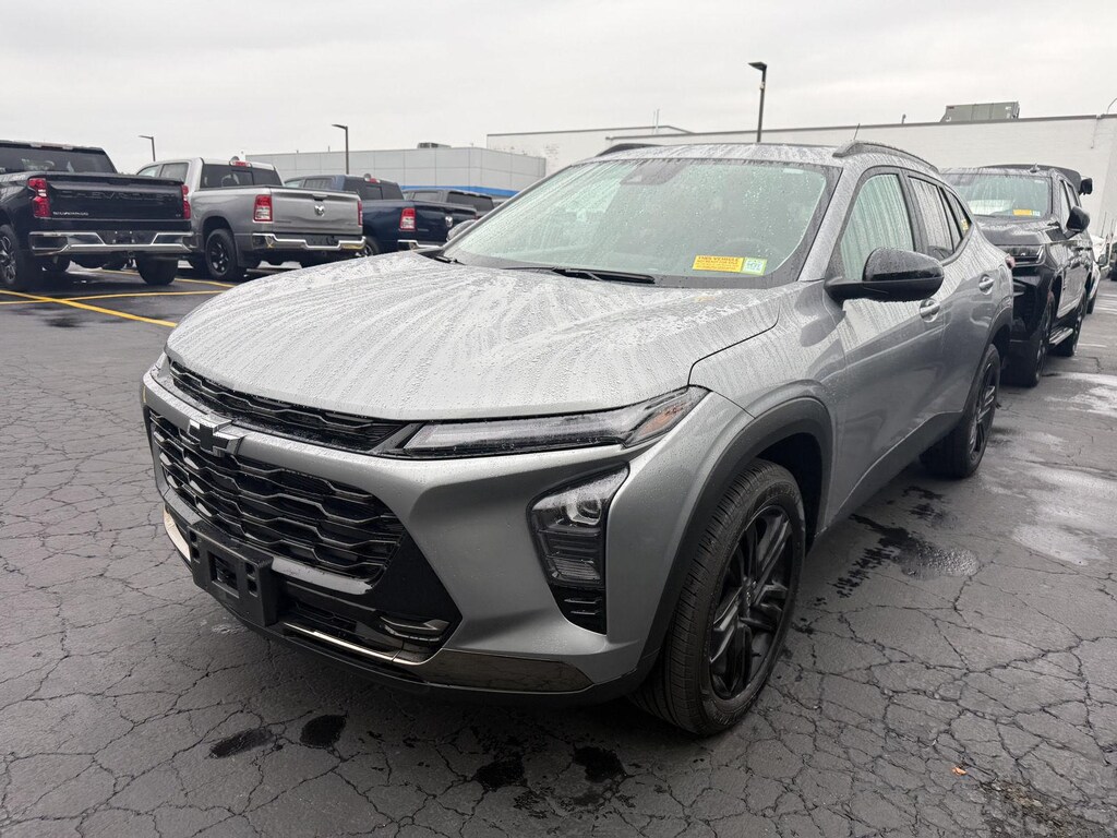 Used 2024 Chevrolet Trax Activ SUV