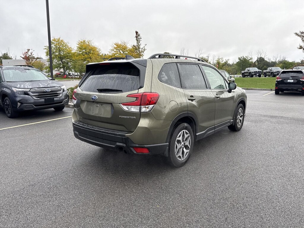 Used 2024 Subaru Forester Premium SUV