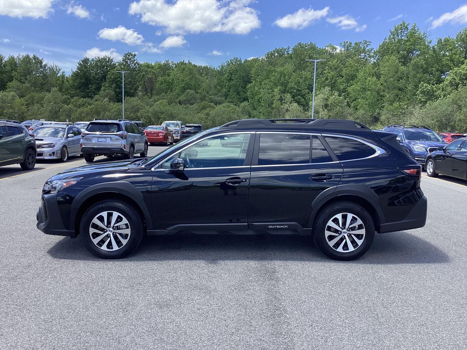 Used 2025 Subaru Outback Premium SUV