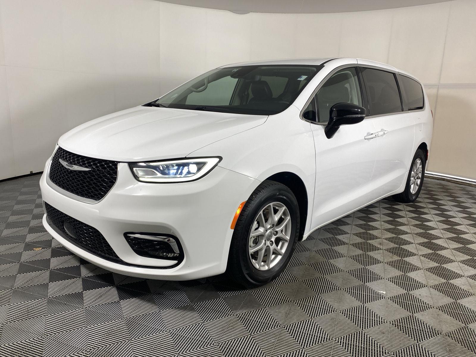 Certified 2024 Chrysler Pacifica Touring L Van