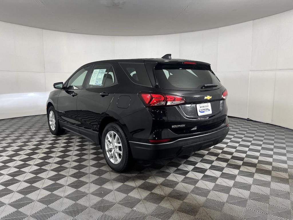 Used 2024 Chevrolet Equinox LS SUV