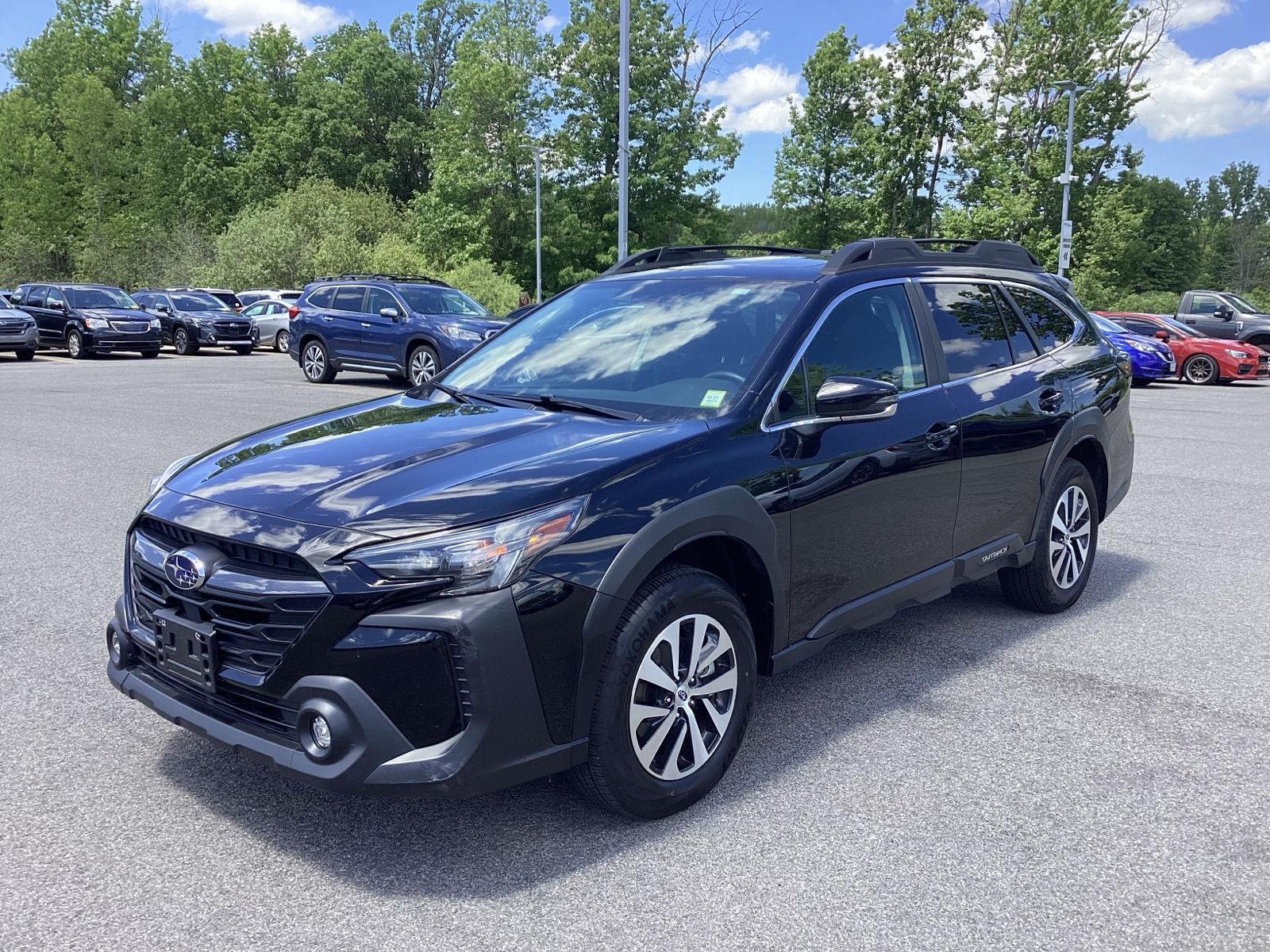 Used 2025 Subaru Outback Premium SUV