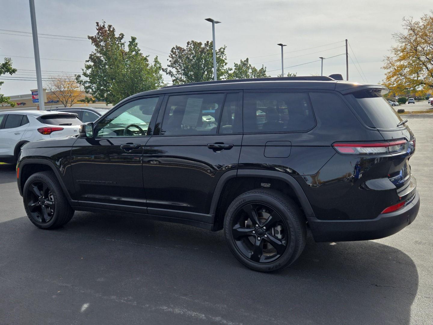 Used 2023 Jeep Grand Cherokee L Altitude SUV