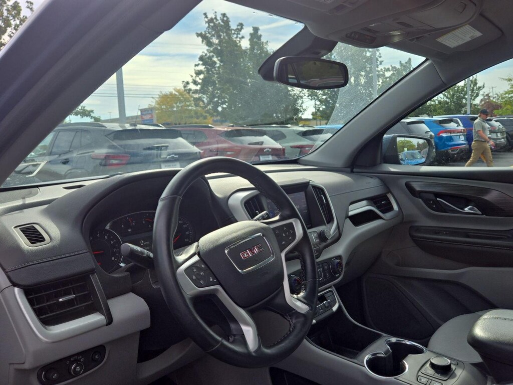 Used 2024 GMC Terrain SLT SUV