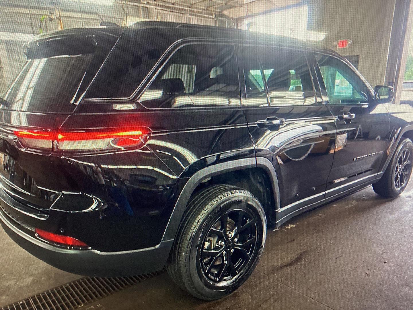 Certified 2025 Jeep Grand Cherokee Altitude X SUV