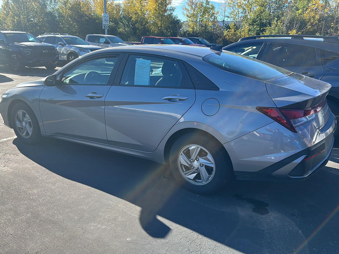 Used 2024 Hyundai Elantra SE Sedan