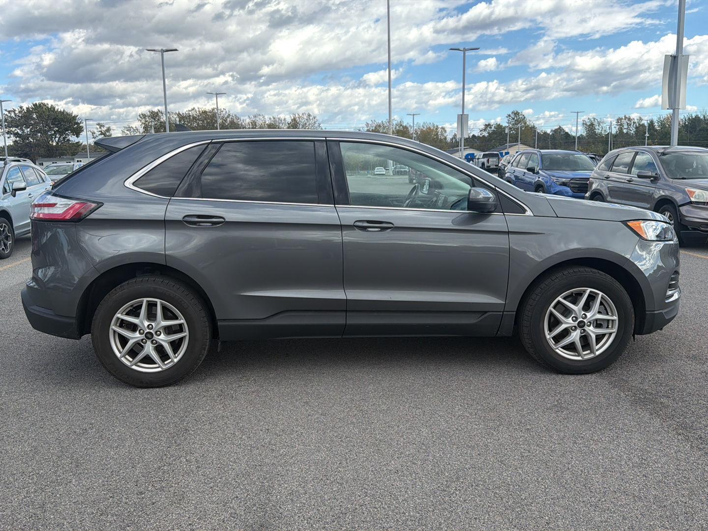 Used 2024 Ford Edge SEL SUV